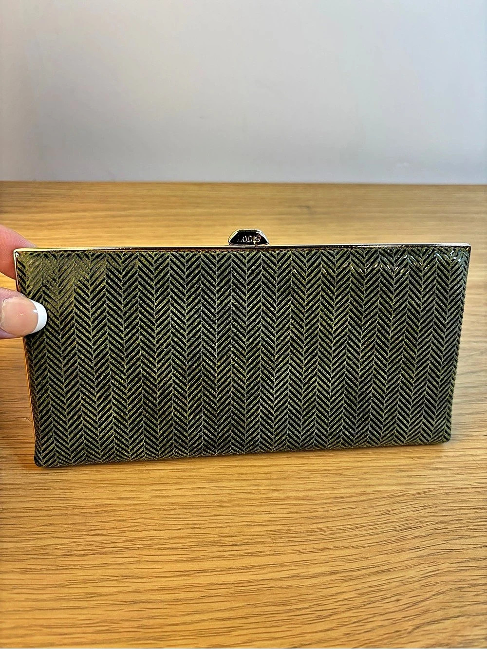 Vintage Lodis Green & Black Leather Goldtone Clasp Herringbone Chevron Wallet